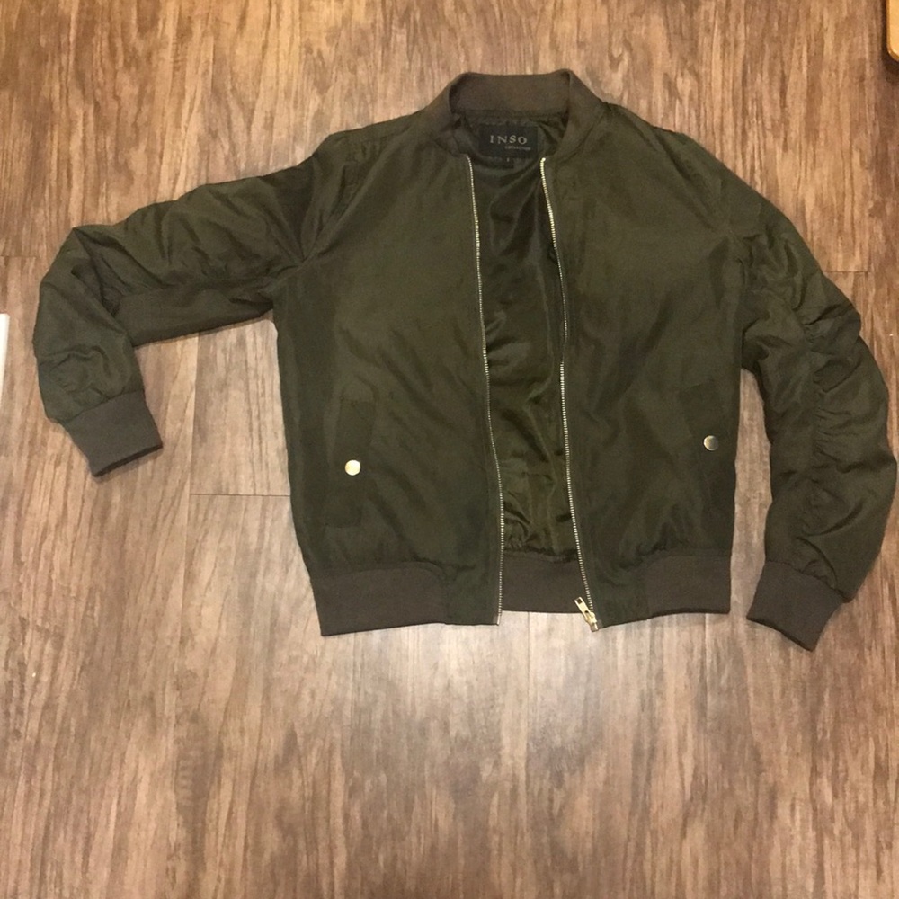 Super cute olive green fall jacket